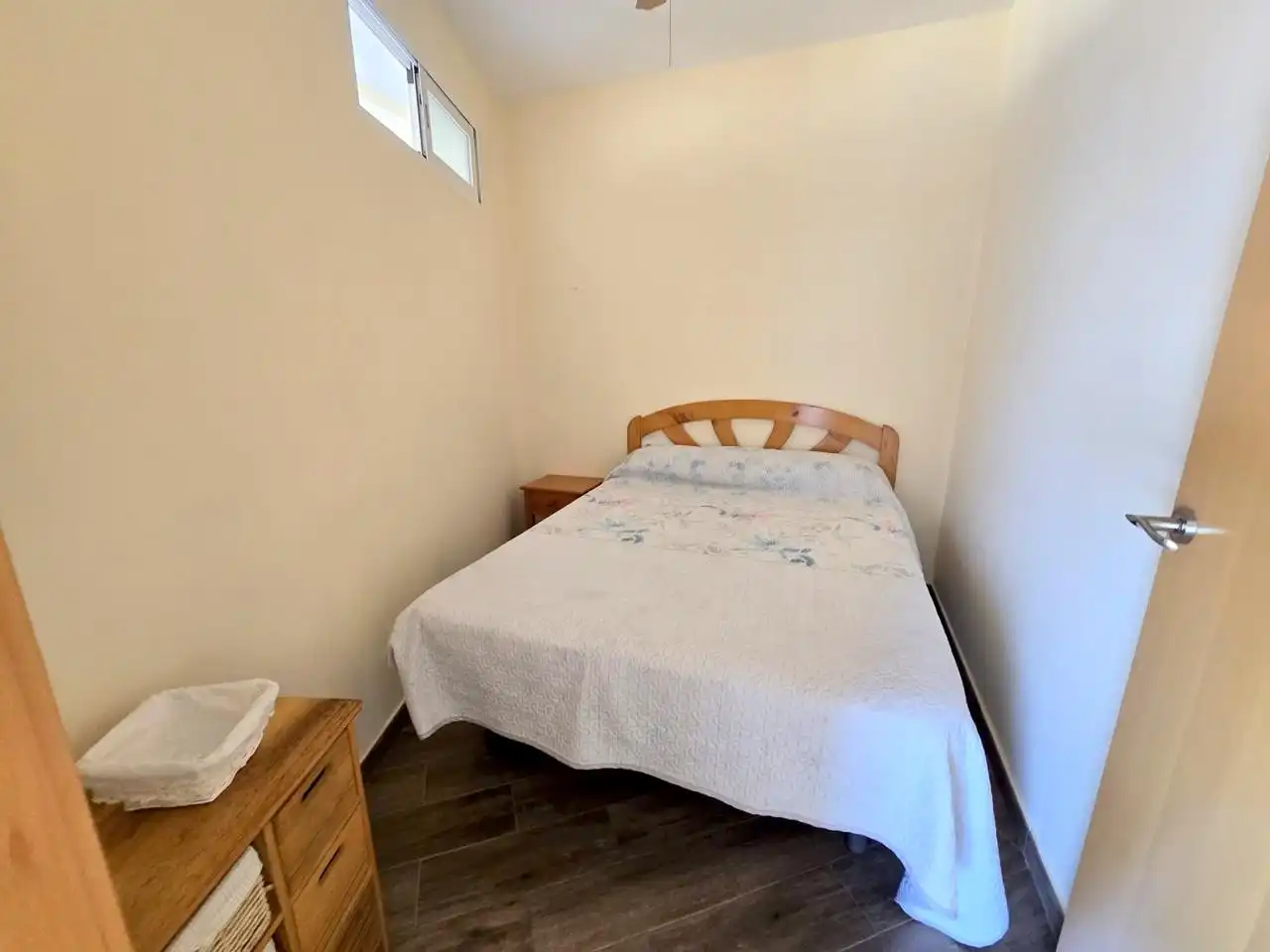 Dormitori de Apartament en venda en Gandia amb Aire condicionat, Terrassa i Moblat