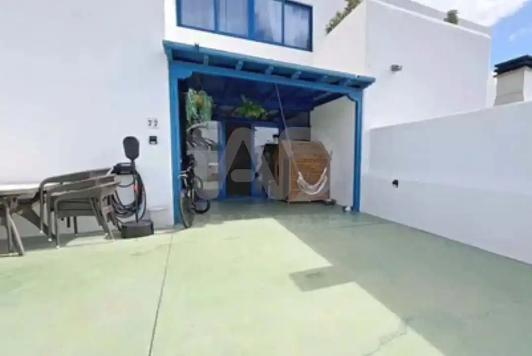 Vista exterior de Casa adosada en venta en Yaiza con Calefacción, Terraza y Piscina