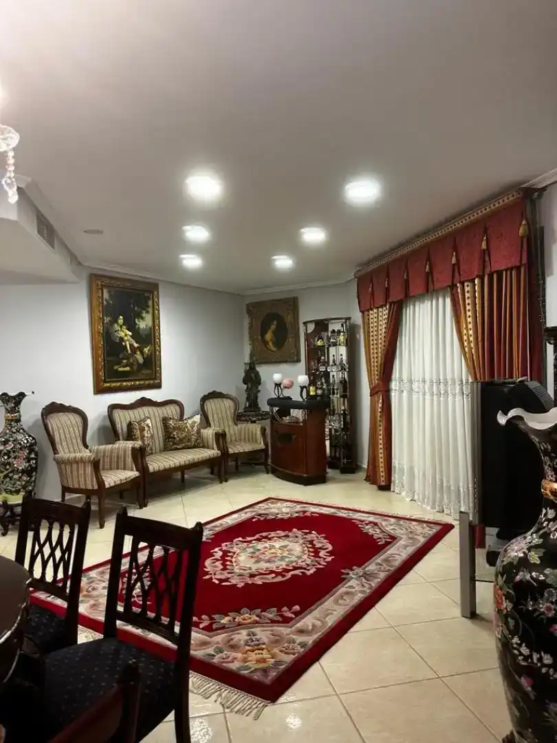 Wohnzimmer von Wohnung zur Miete in Alicante / Alacant mit Klimaanlage, Privatgarten und Möbliert