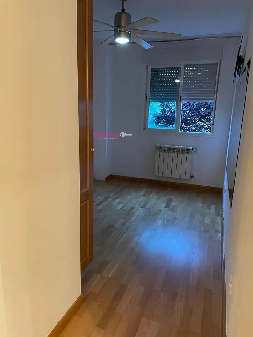 Schlafzimmer von Wohnung zur Miete in Torrejón de Ardoz mit Klimaanlage, Heizung und Whirlpool