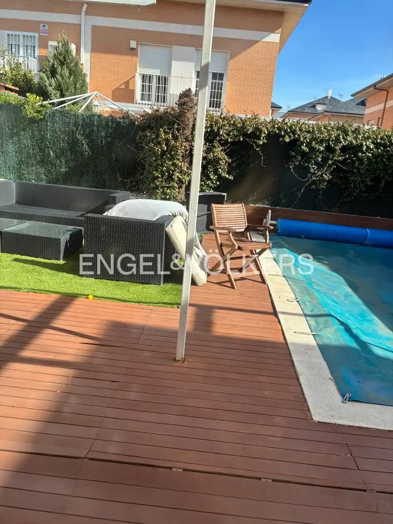 Terraza de Casa adosada en venta en Rivas-Vaciamadrid con Aire acondicionado, Calefacción y Jardín privado