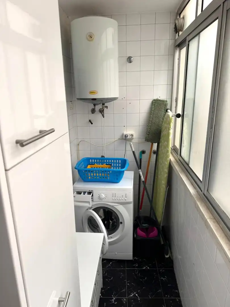 Baño de Apartamento en venta en Torrevieja con Aire acondicionado, Trastero y Amueblado