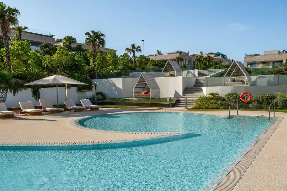 Piscina de Apartament de lloguer en Marbella amb Aire condicionat, Calefacció i Terrassa