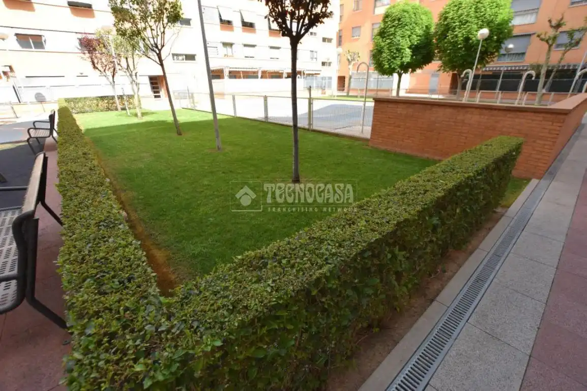 Exterior view of Flat for sale in Getafe  with Air Conditioner, Heating and Parquet flooring