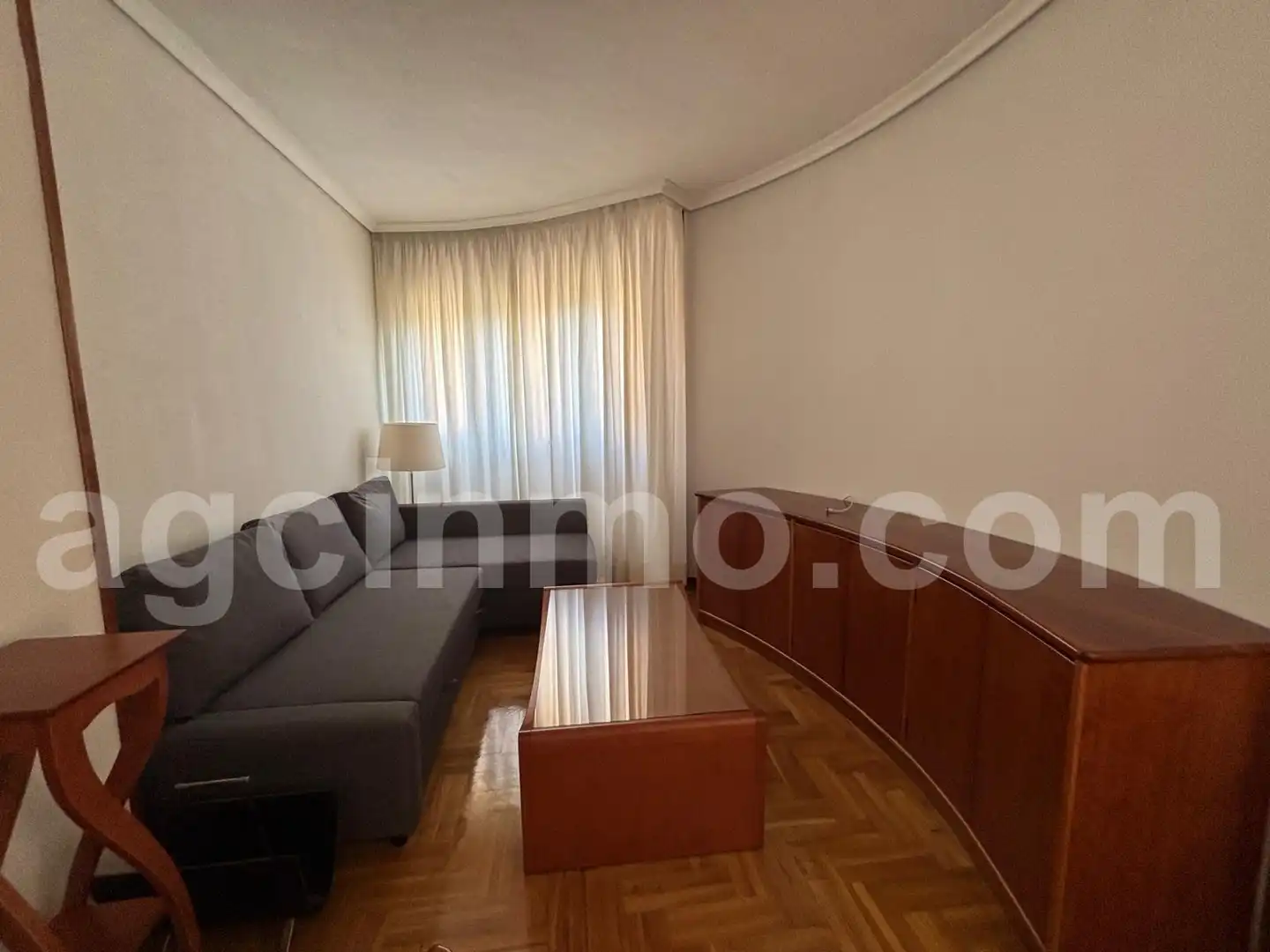 Wohnung zur Miete in Calle MORENA, Girón