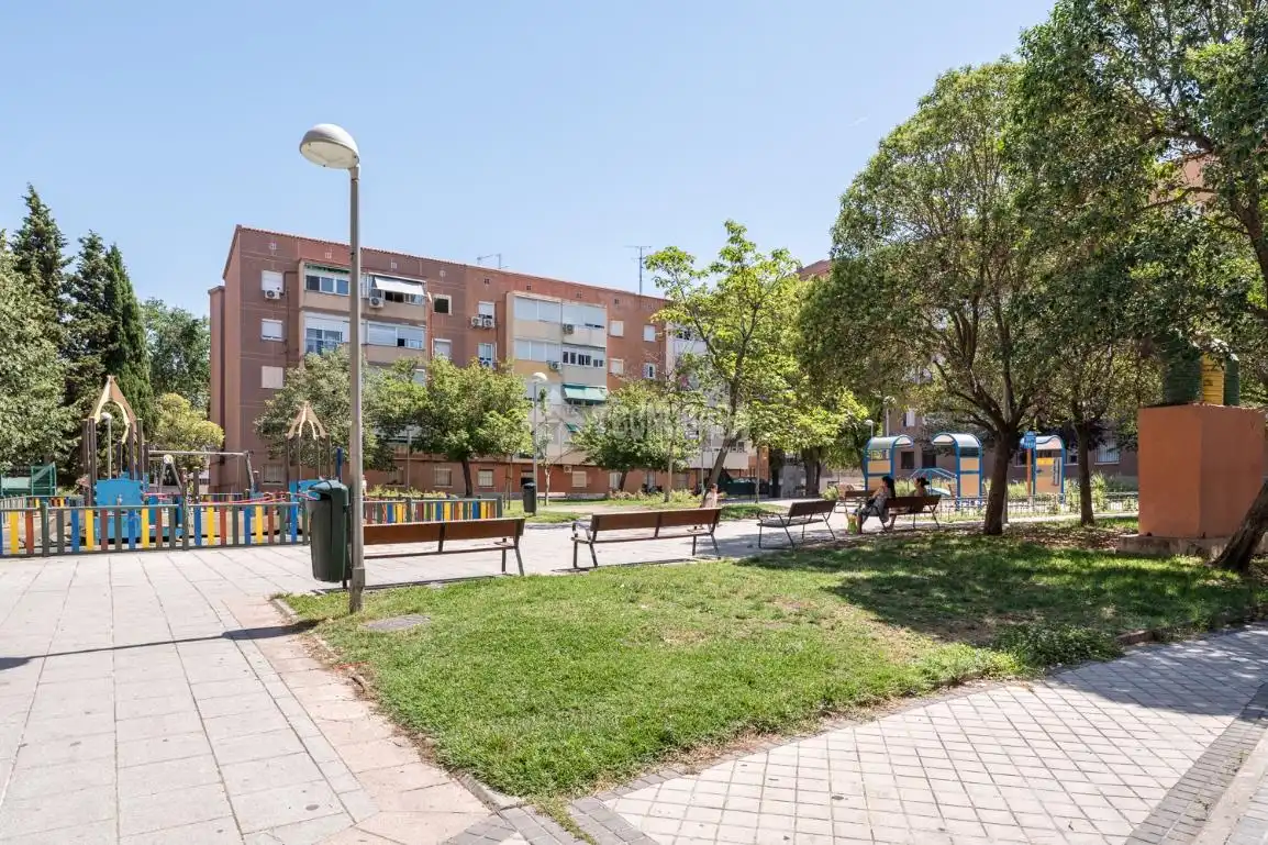 Außenansicht von Wohnung zum Verkauf in Madrid