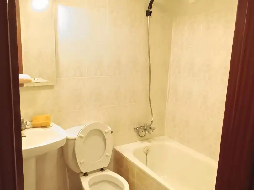 Badezimmer von Wohnung zum Verkauf in Buñuel mit Heizung, Parkett und Terrasse