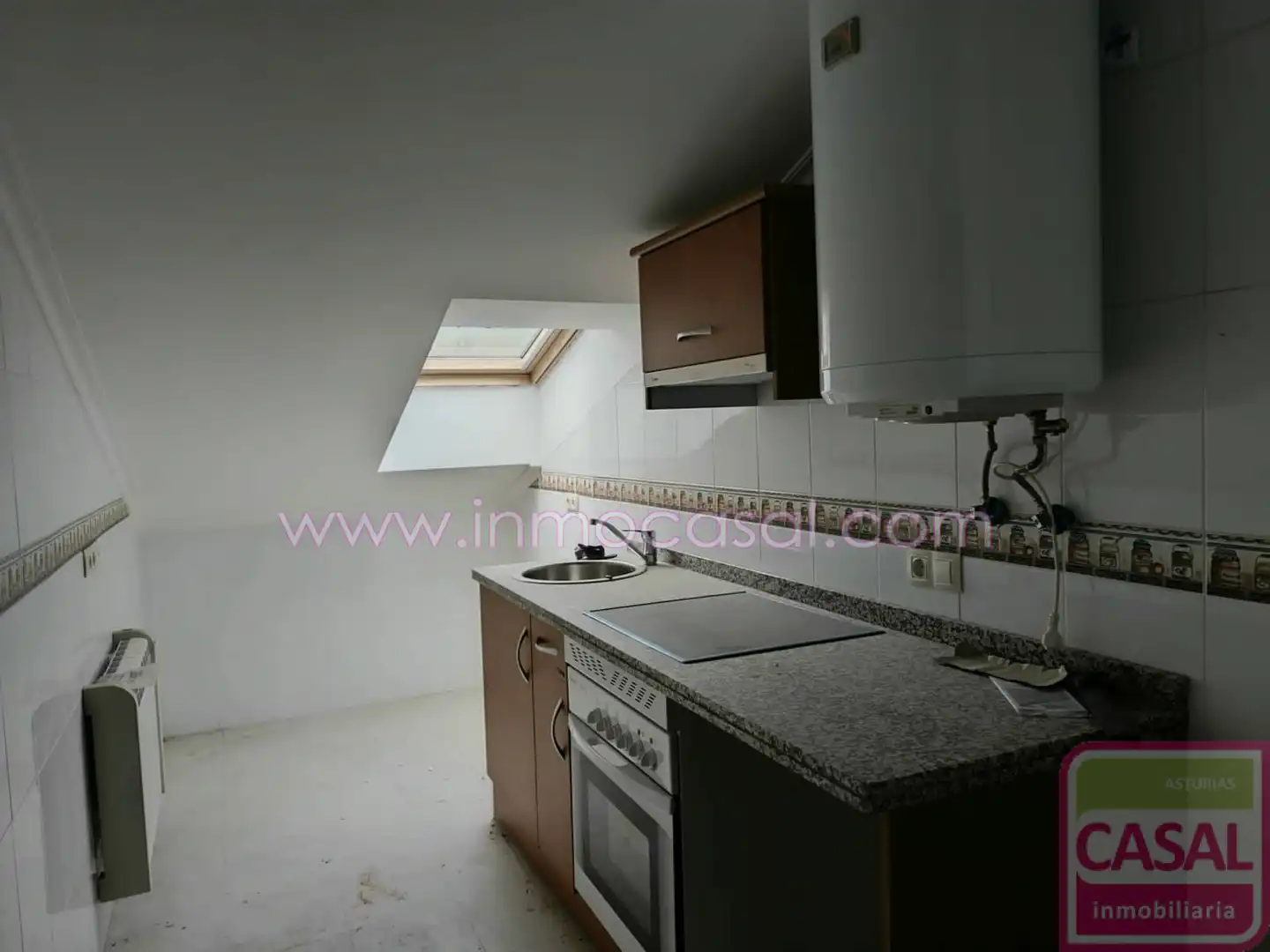 Flat with lift for sale in Aller, imagen 2