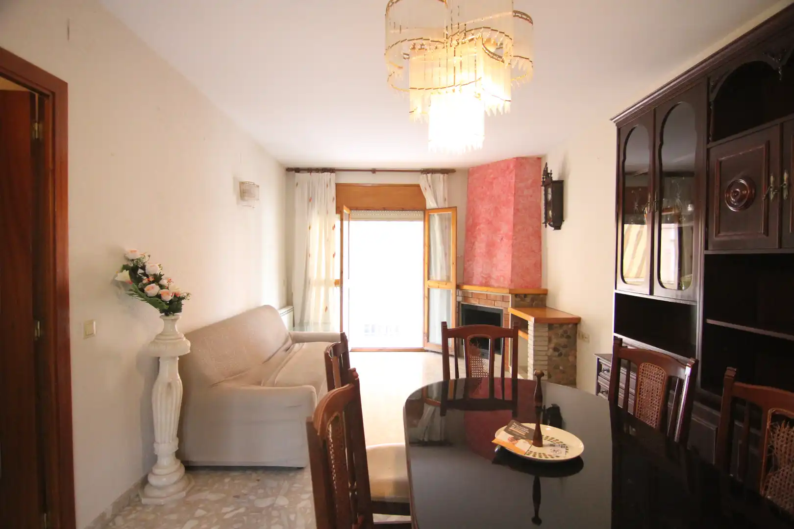 Sala de estar de Piso en venta en Olesa de Montserrat con Calefacción, Terraza y Horno