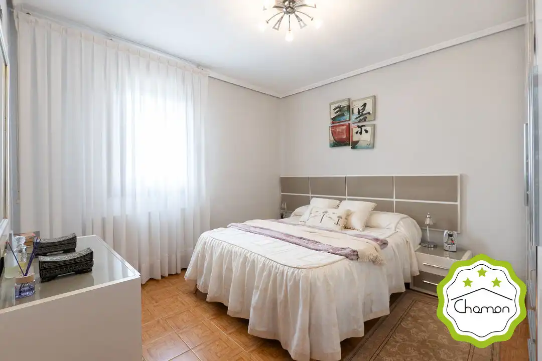 Schlafzimmer von Country house zum Verkauf in Erandio mit Heizung, Privatgarten und Terrasse