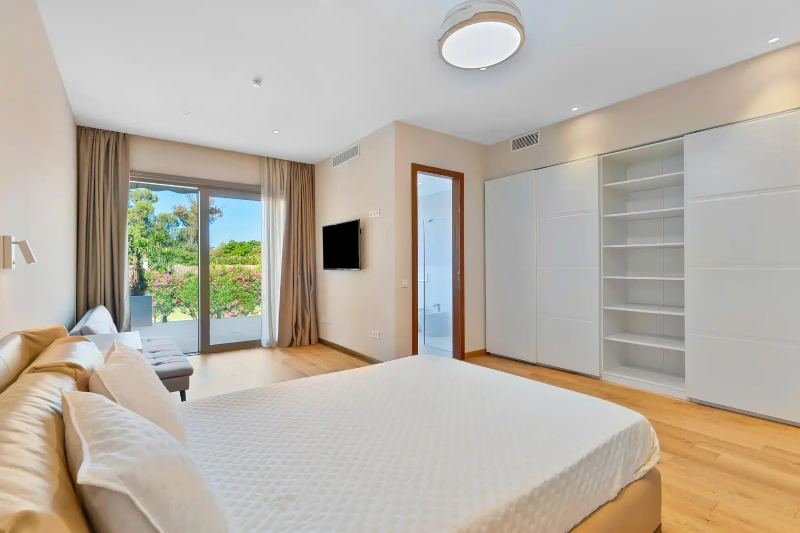 Detached house with pool for sale in Guadalmina baja calle 8, imagen 24