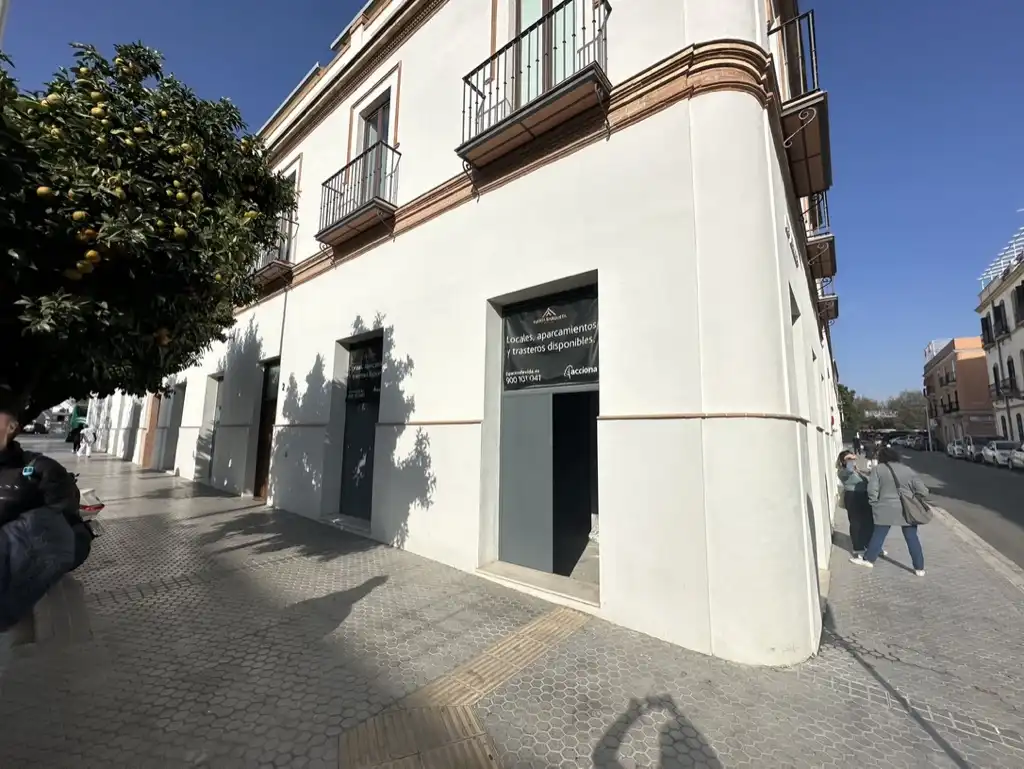 Local comercial en venda a Casco Antiguo, imagen 4