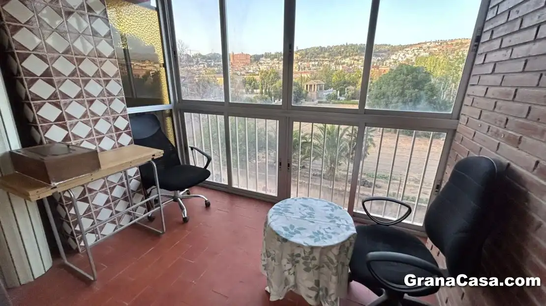 Balcony of Flat for share in Granada  with Heating, Terrace and Furnished