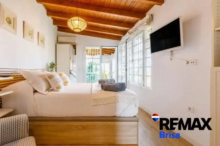 Habitación de Casa o chalet de alquiler en Vélez-Málaga con Aire acondicionado, Calefacción y Jardín privado