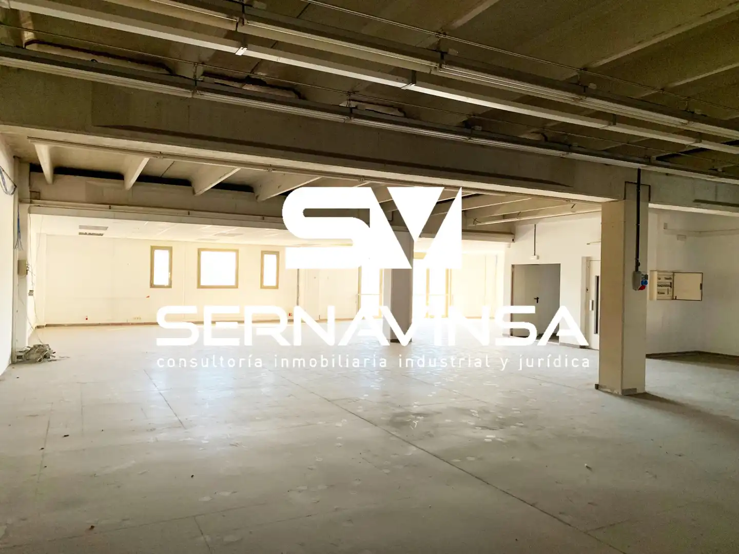 Nau industrial en venda en Barberà del Vallès