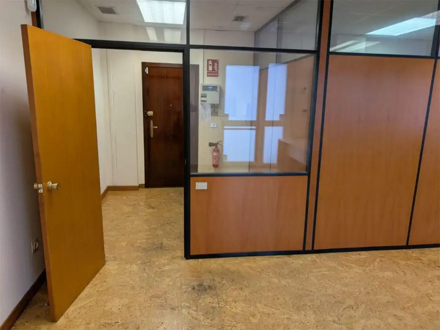 Fabrikhallen zur Miete in Aretxabaleta