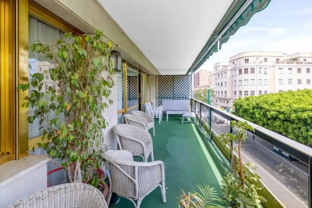 Piso con balcón en venta en Paseo REDING, imagen 23