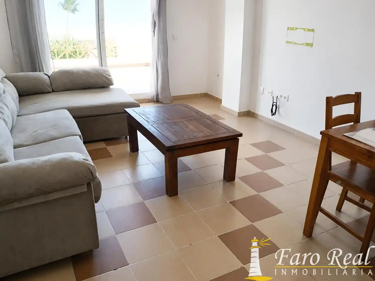 Sala de estar de Planta baja en venta en Sanlúcar de Barrameda con Aire acondicionado, Terraza y Piscina comunitaria
