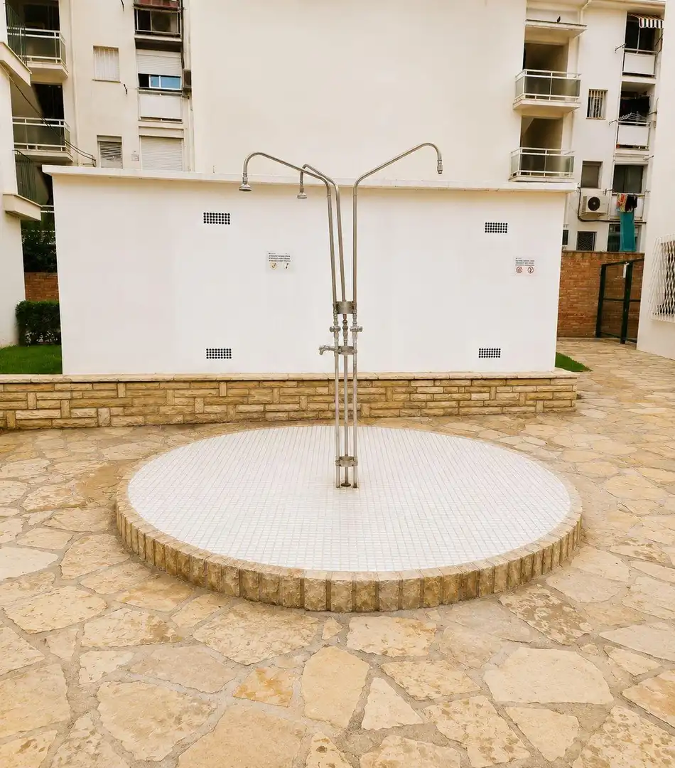 Piscina de Pis en venda en Salou amb Aire condicionat, Terrassa i Moblat