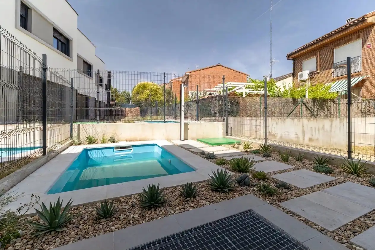 Adossat amb piscina en venda a Calle Particular de las Eras, imagen 17