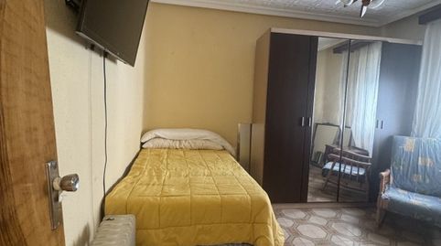 Foto 2 de Casa adosada en venta en Calle Núñez de Balboa, La Paz - Las Américas, Linares