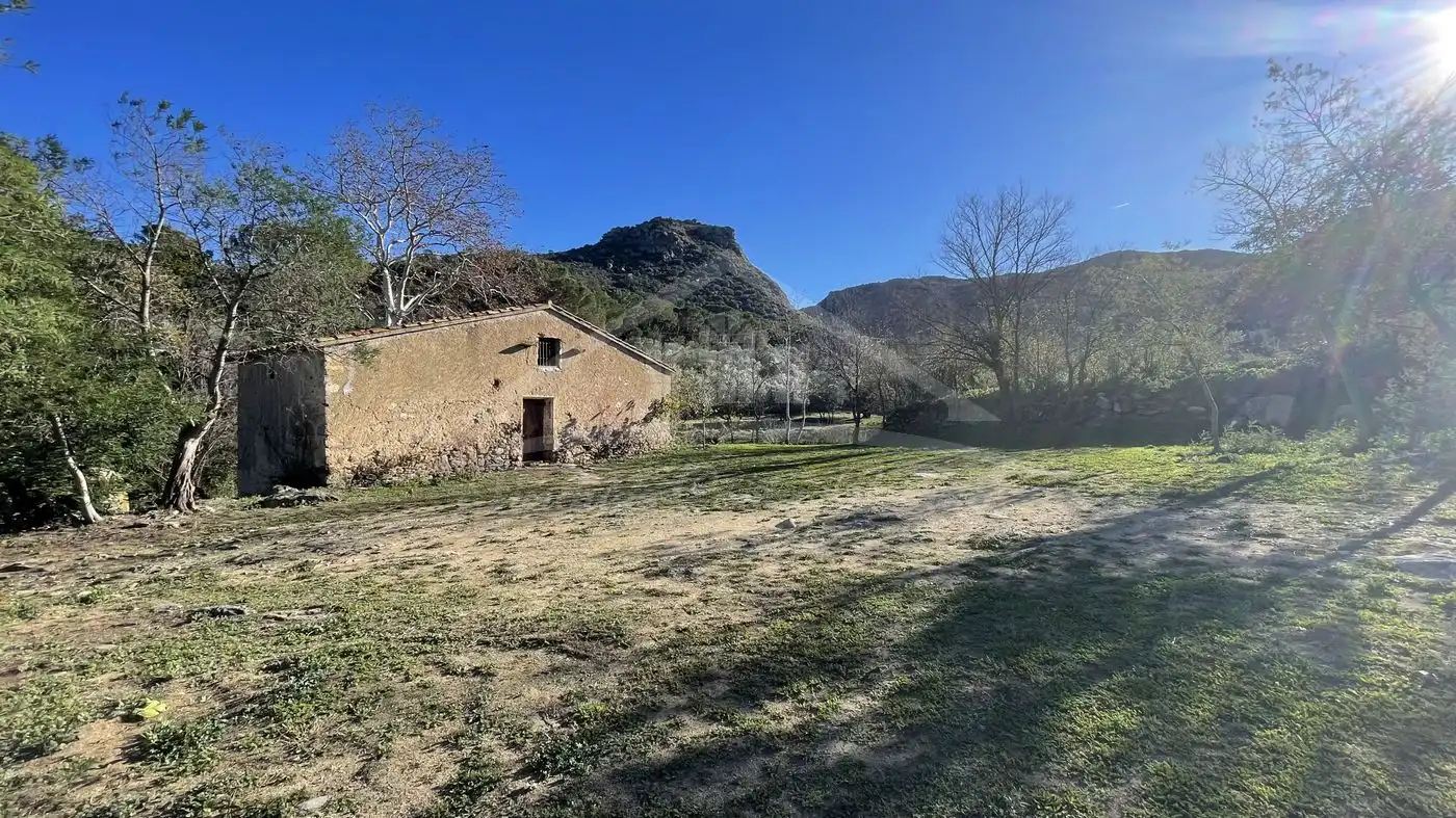 Finca rústica en venta en Vilajuïga