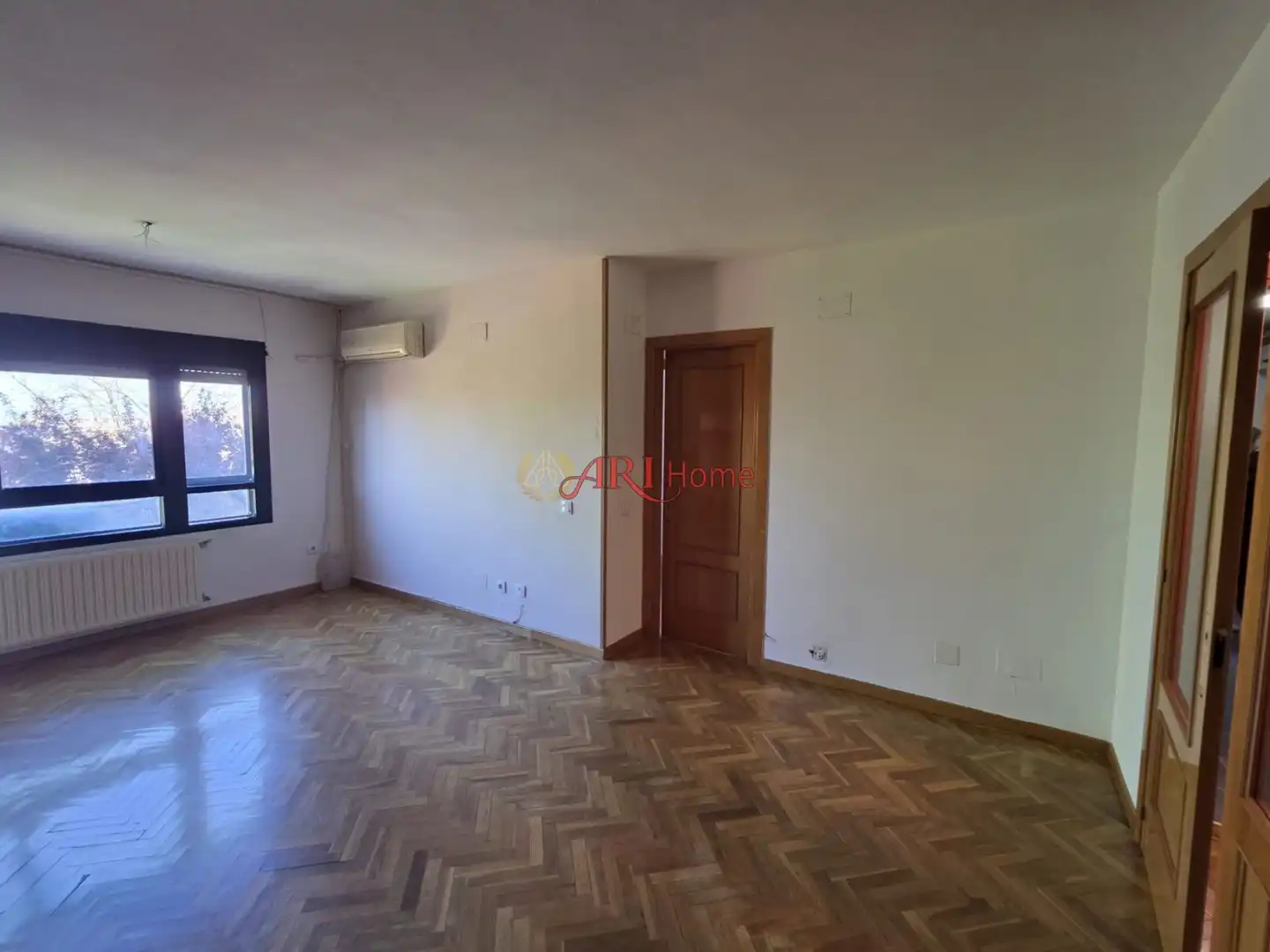 Bedroom of Flat for sale in Fuenlabrada  with Air Conditioner, Heating and Swimming Pool