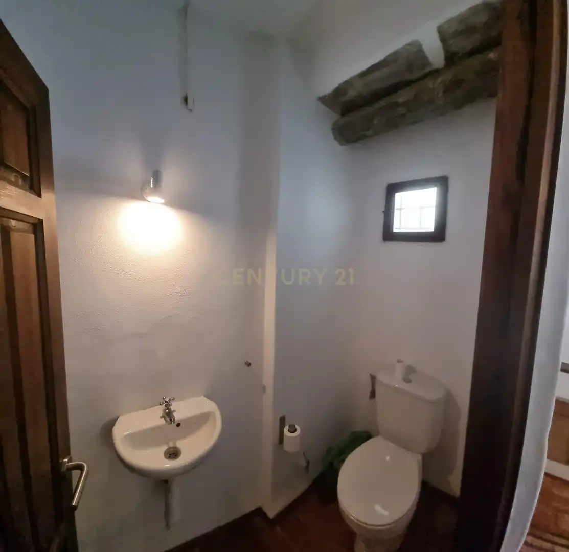 Baño de Oficina de alquiler en La Taha