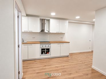 Studio with lift for sale in Carrer de Dante Alighieri