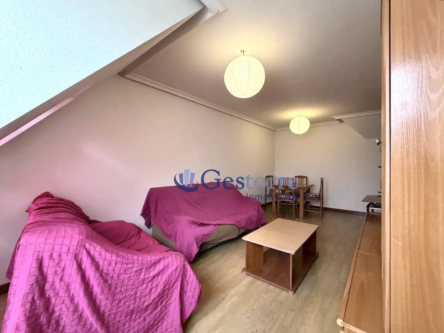 Wohnung zum Verkauf in Oviedo  mit Heizung und Möbliert