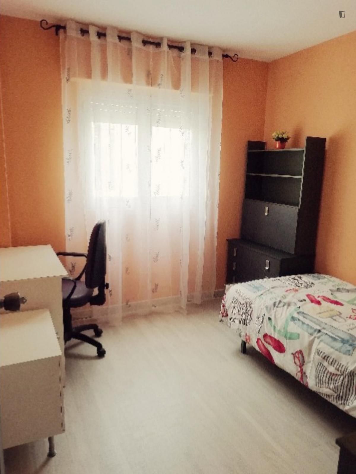 Apartment to share in Florida Baja