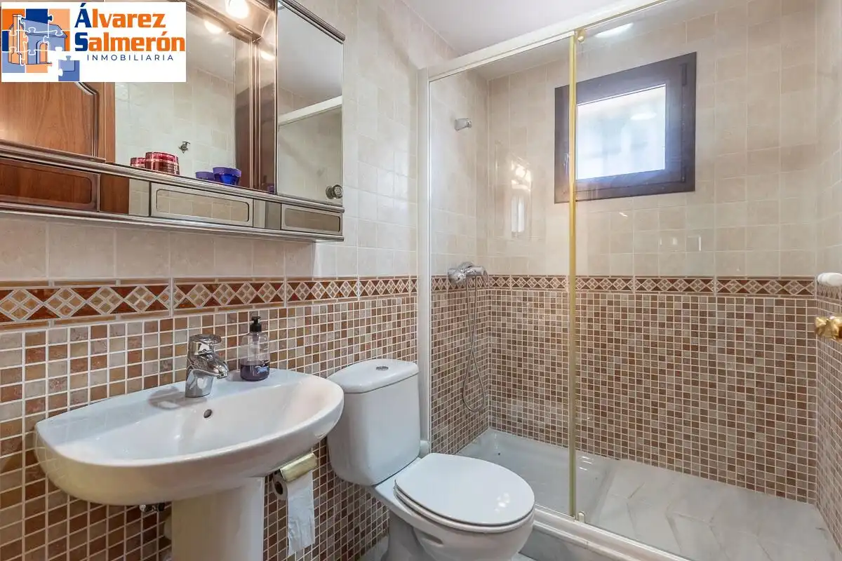 Casa con jardín en venta en Calle MARIANA PINEDA, imagen 47
