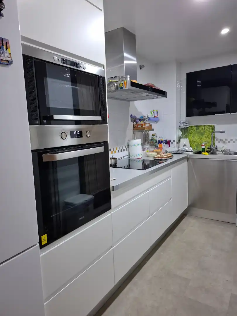Cocina de Piso en venta en Mairena del Aljarafe con Aire acondicionado, Calefacción y Jardín privado