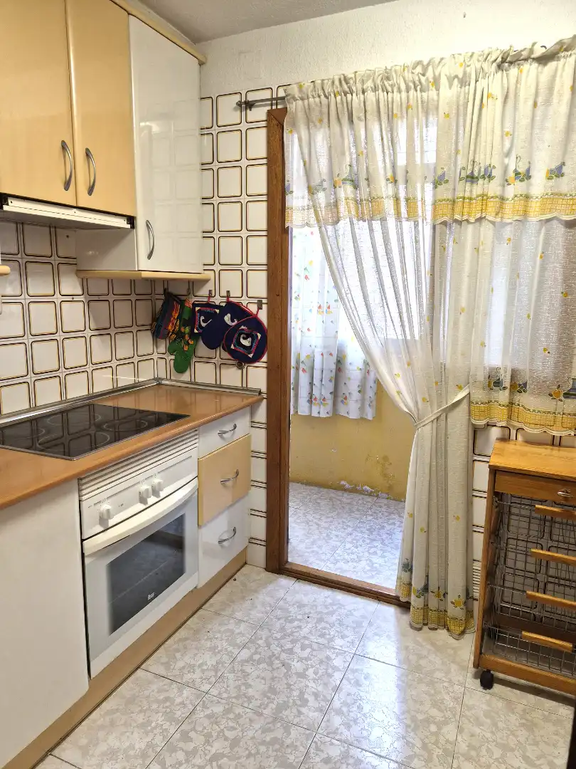 Cocina de Piso en venta en San Fernando de Henares con Aire acondicionado, Calefacción y Parquet