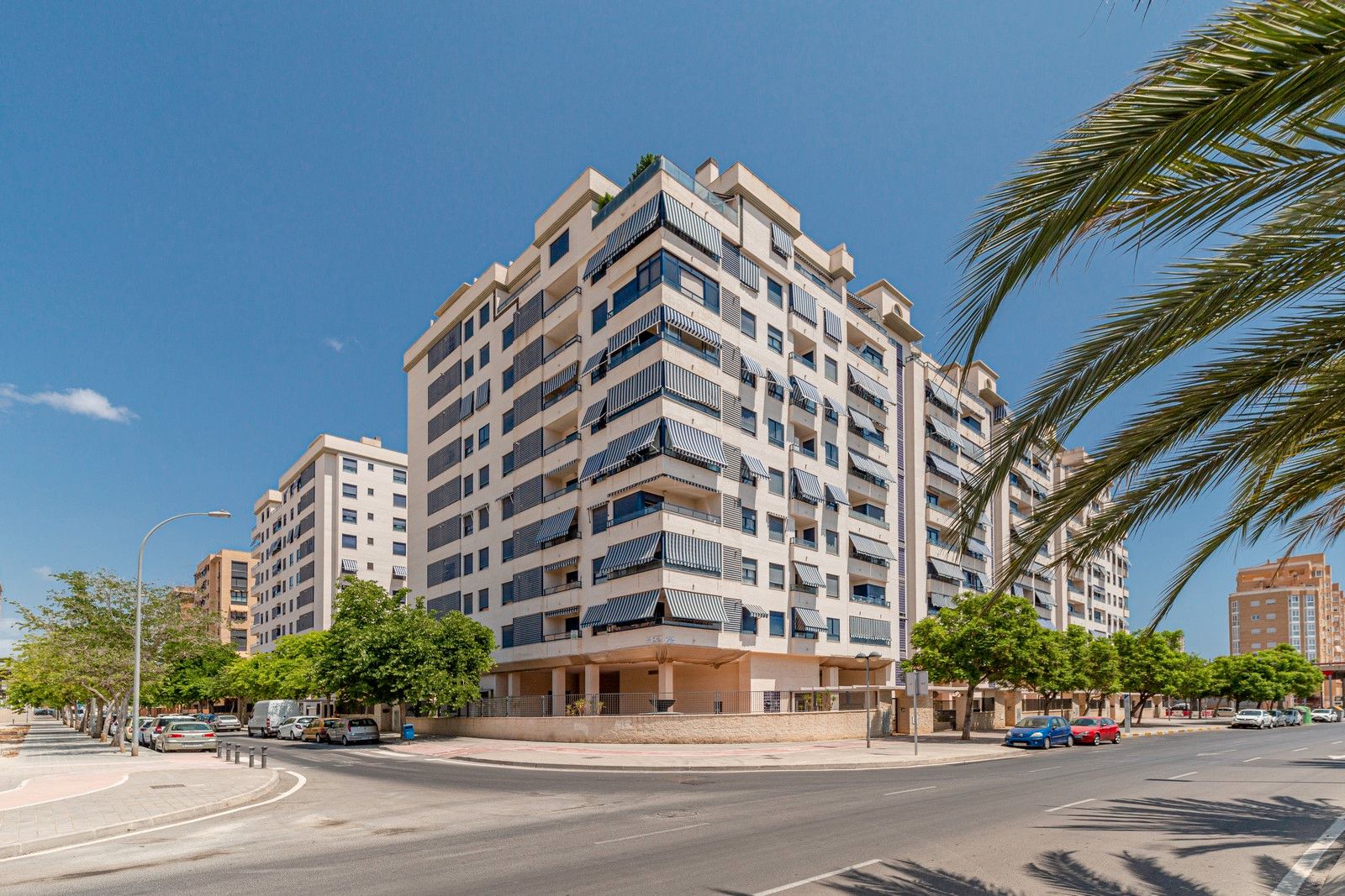 Vista exterior de Piso en venta en Alicante / Alacant con Aire acondicionado, Parquet y Trastero