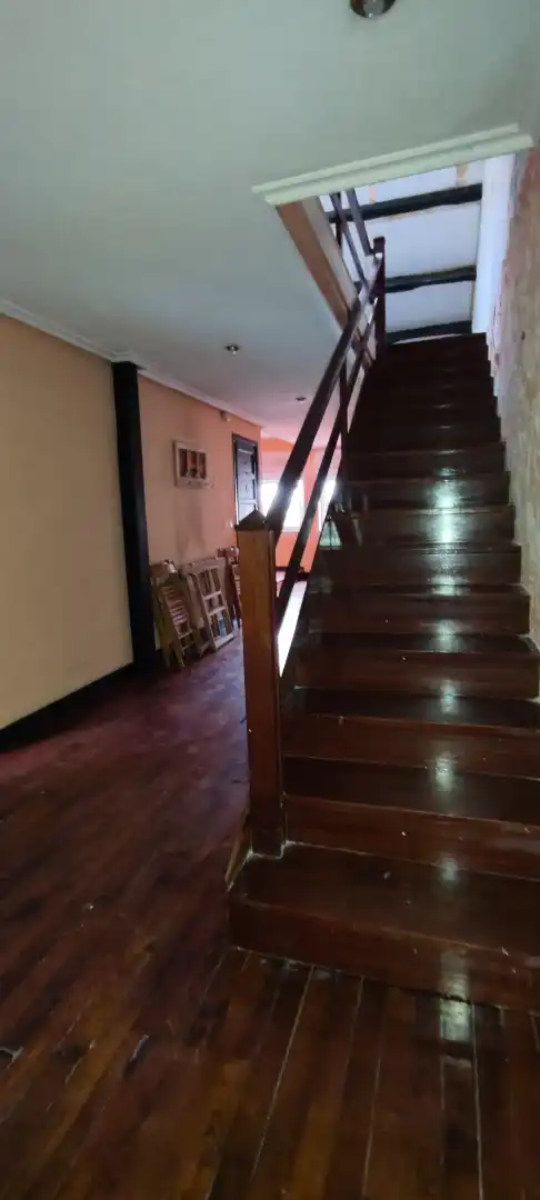 Piso en venta en Avilés con Calefacción y Parquet