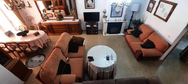 Casa adosada en Venta en Hoya del Molino