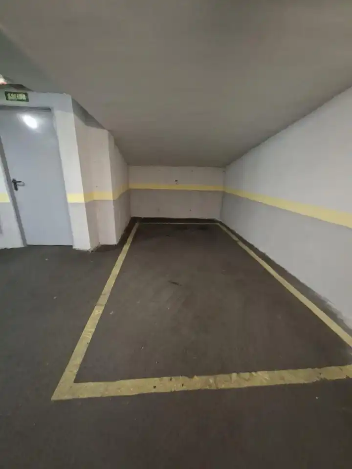Parking of Garage for sale in  Madrid Capital