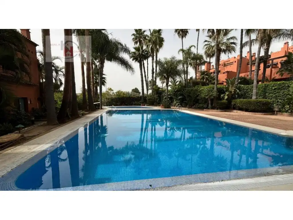 Casa adosada en venta en Lomas de Marbella Club
