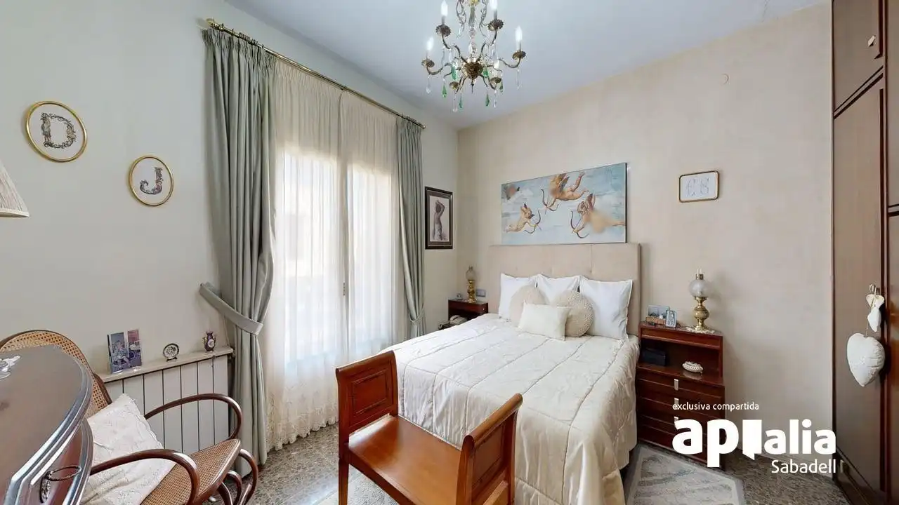 Dormitori de Casa o xalet en venda en Barberà del Vallès amb Aire condicionat, Calefacció i Jardí privat