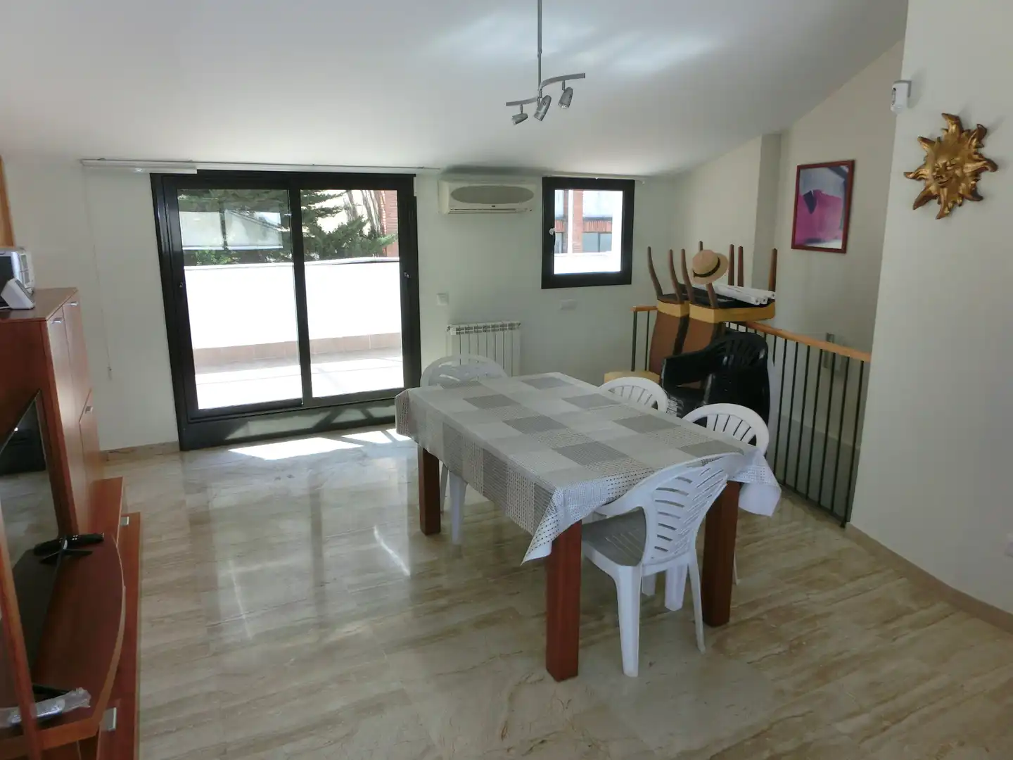 Menjador de Dúplex en venda en Canet de Mar amb Aire condicionat, Calefacció i Terrassa