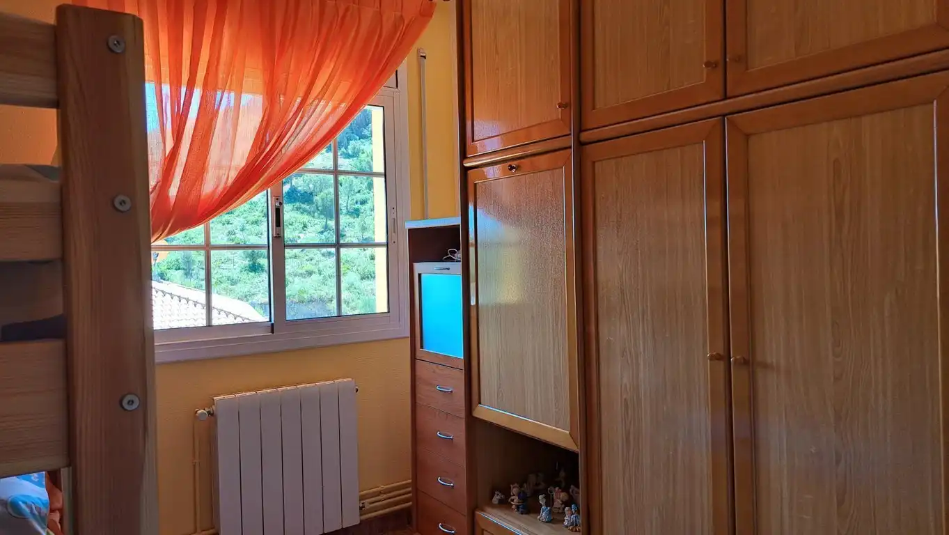 Habitación de Casa o chalet en venta en Castellet i la Gornal con Aire acondicionado, Calefacción y Jardín privado