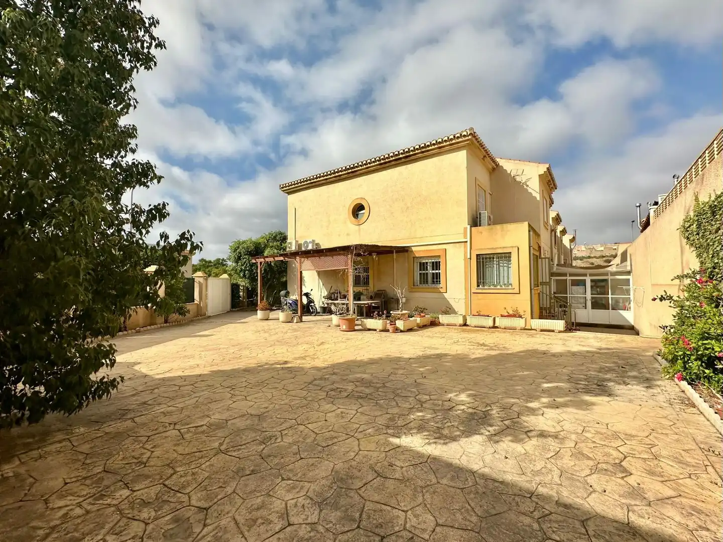 Exterior view of Duplexes for sale in Almería  with Private garden, Terrace and Storage room