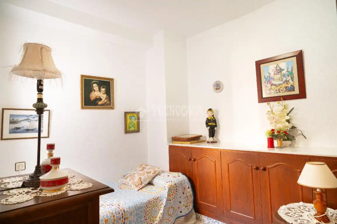 Habitación de Piso en venta en Salobreña
