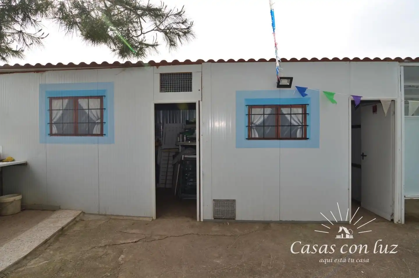 Vista exterior de Finca rústica en venda en Zaragoza amb Jardí privat i Piscina