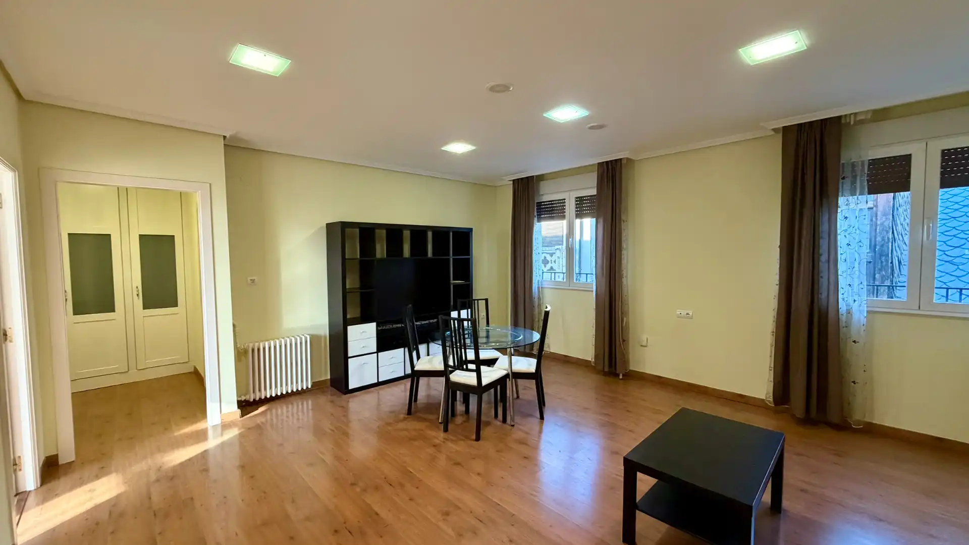 Living room of Flat for sale in Zona Alta