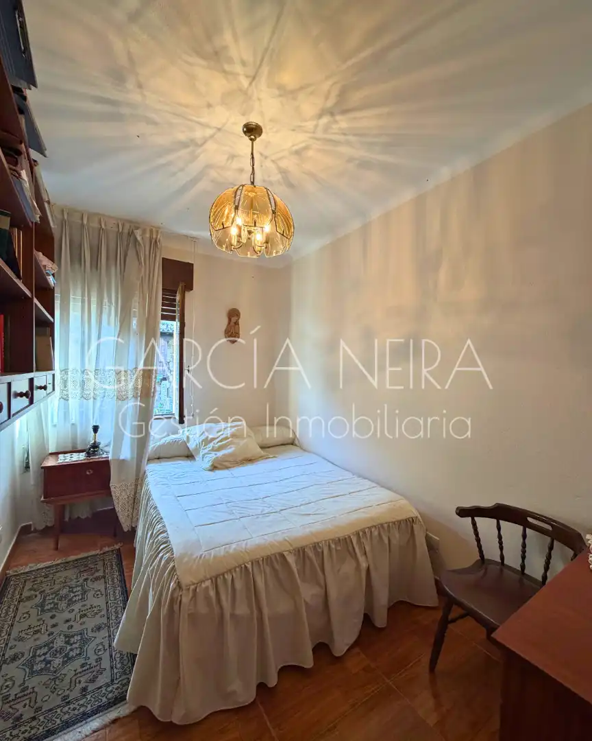 Bedroom of Flat for sale in Quirós  with Heating, Furnished and Microwave