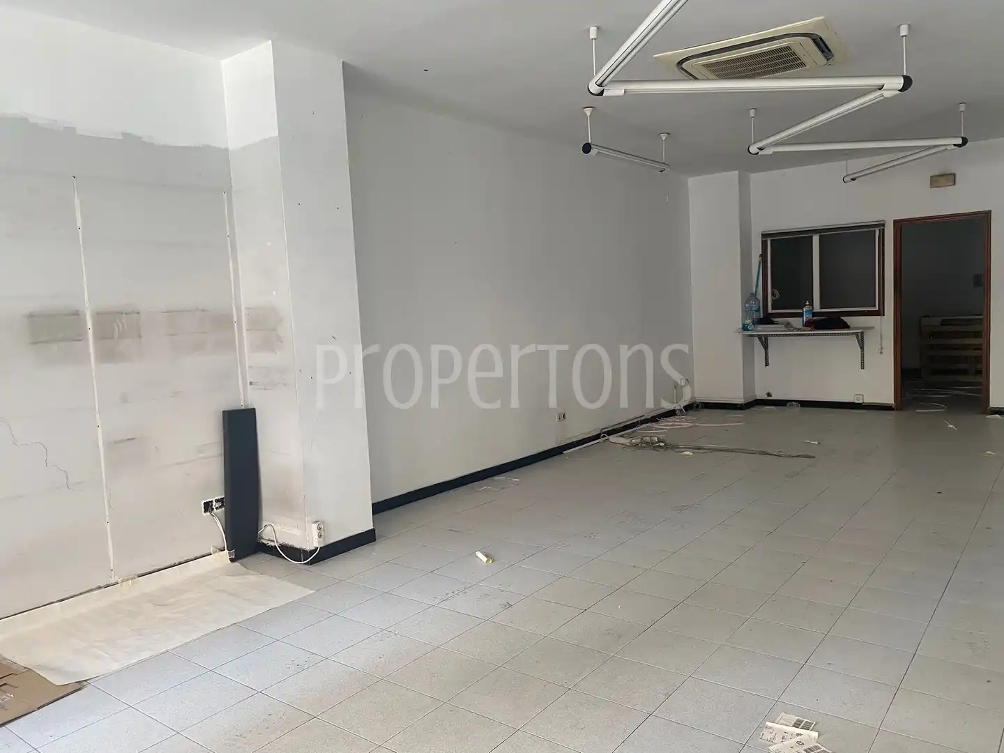 Local comercial en alquiler en Las Arenas, imagen 13