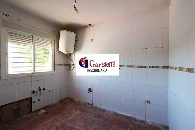 Habitación de Casa o chalet en venta en Erustes con Calefacción, Jardín privado y Trastero