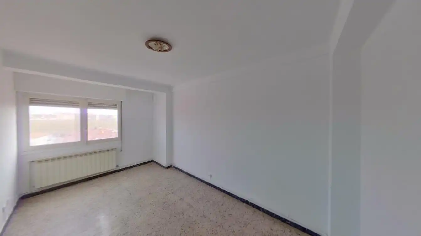 Bedroom of Flat for sale in  Zaragoza Capital  with Heating